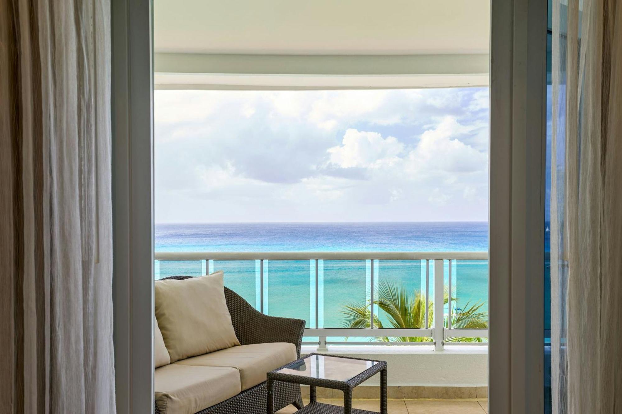 Waves Resort & Spa, Barbados, An Autograph Collection All-Inclusive Resort Saint James Exterior foto